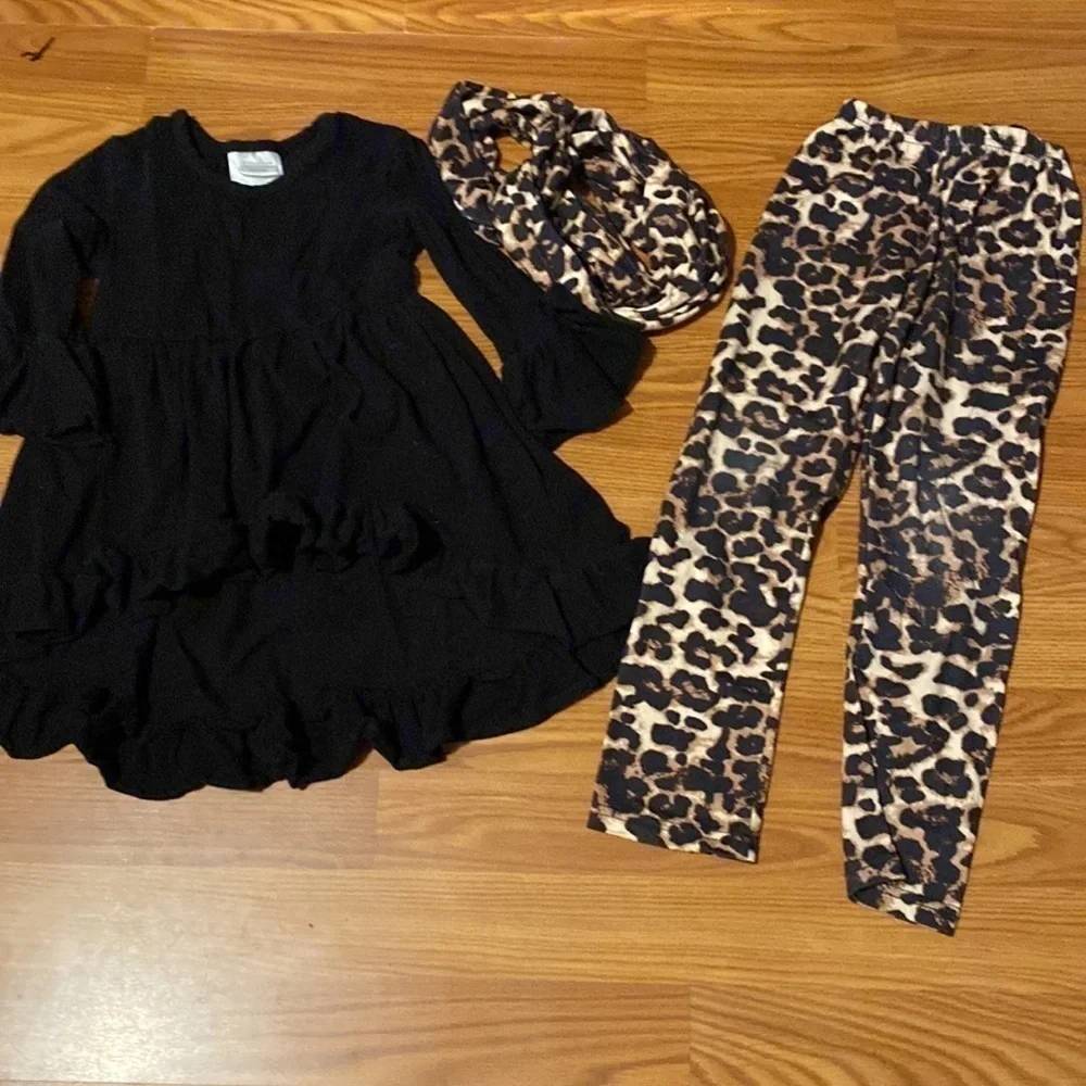 Honeydew 3 piece Girls outfit size XL (CI)